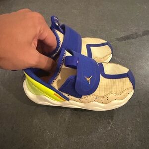 Puma Kids Sneakers in Blue and Neon Yellow